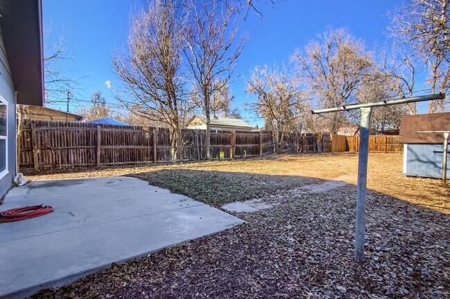 Building Photo - 2 Bedroom 1 Bath in Denver