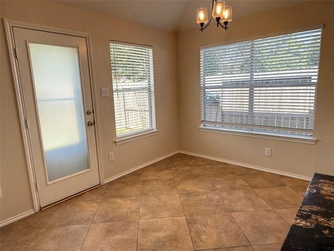 Building Photo - 3511 Paigewood Dr