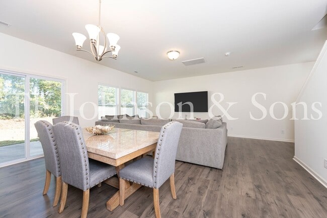 Building Photo - 5624 Baverhof Dr