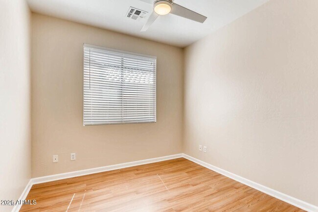 Building Photo - 15261 W Custer Ln