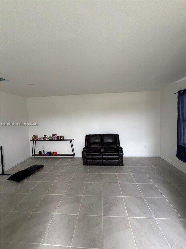 Building Photo - 35537 SW 189th Ct
