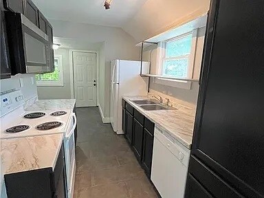 Building Photo - Charming, Updated 3-bedroom 2-bath home!!