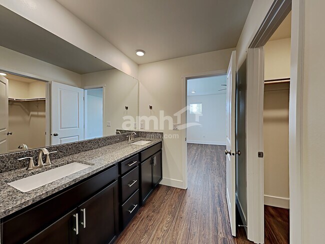 Building Photo - 1712 194th St Ct E