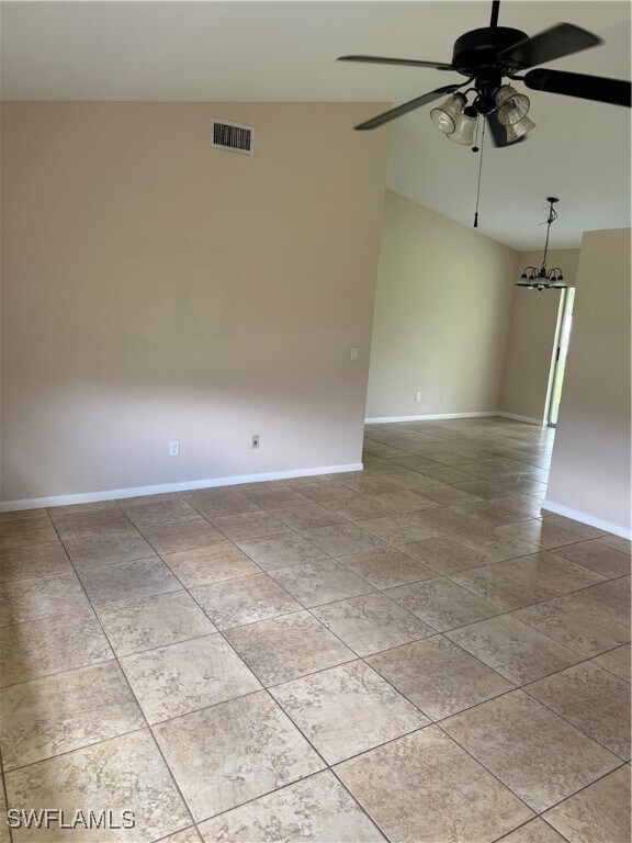 Building Photo - 825 SW 37th Terrace