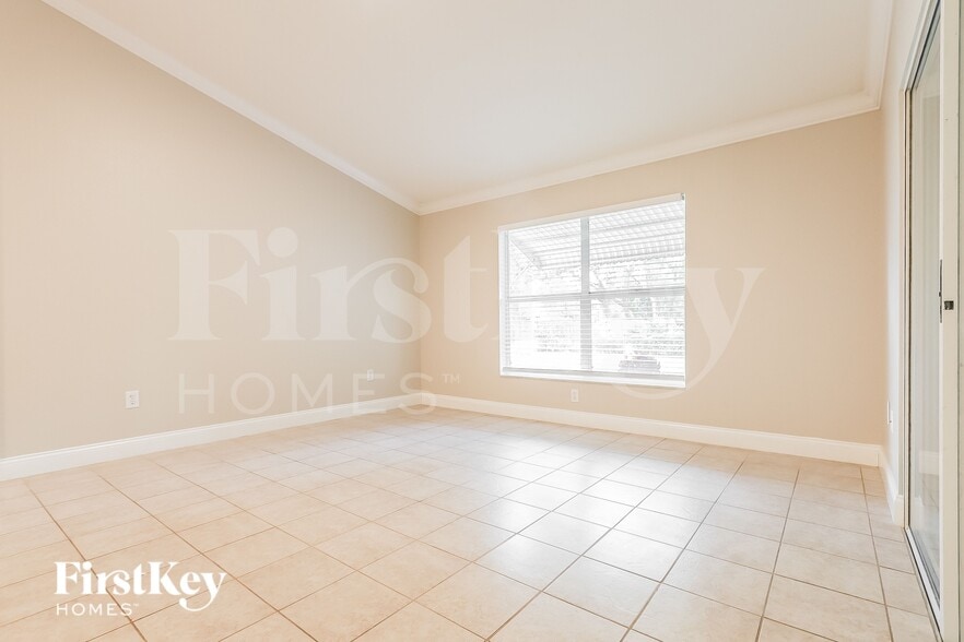 Building Photo - 3304 Milton Pl