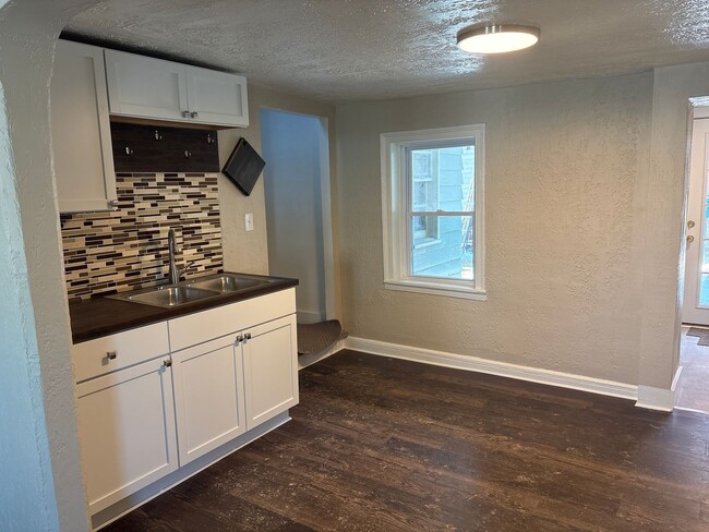 Building Photo - Available Now! Loganville 2 Bedroom, Share...