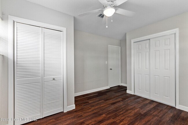 Building Photo - 200 Price Ct