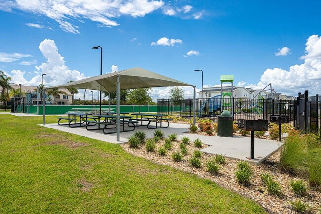 Building Photo - 4702 Sleepy Hollow Dr