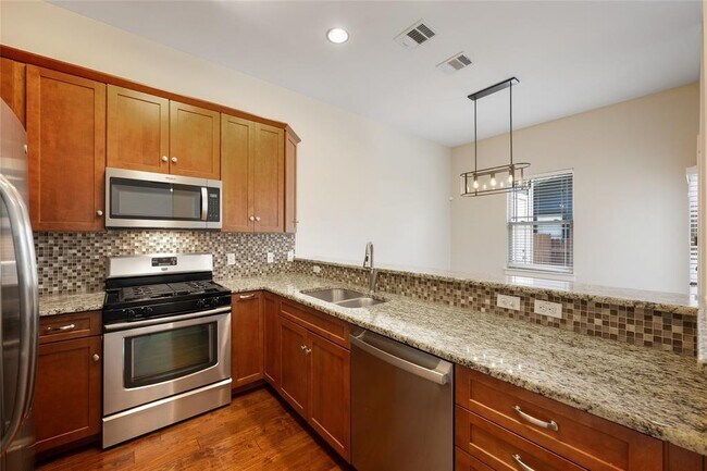 Building Photo - 1007 Taulbee Ln