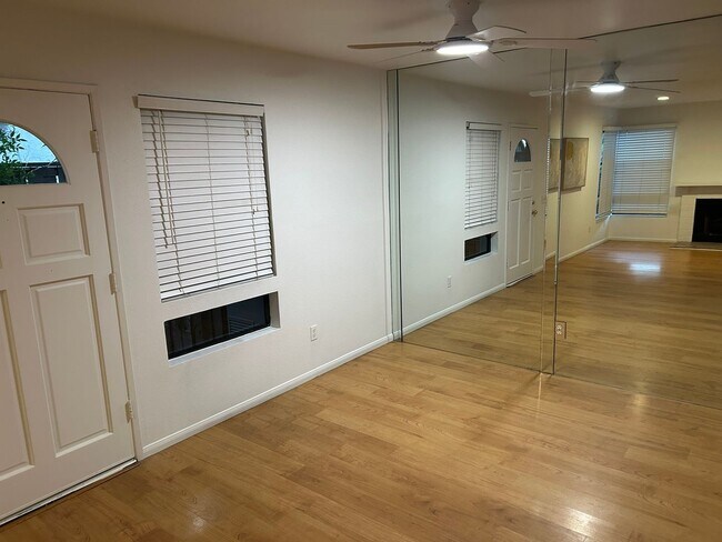 Building Photo - Welcome to "Home for the Holidays!"