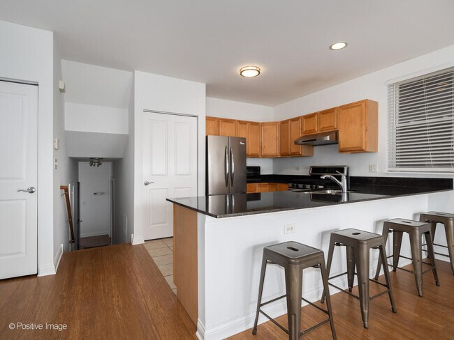 Building Photo - 3502 W Diversey Ave