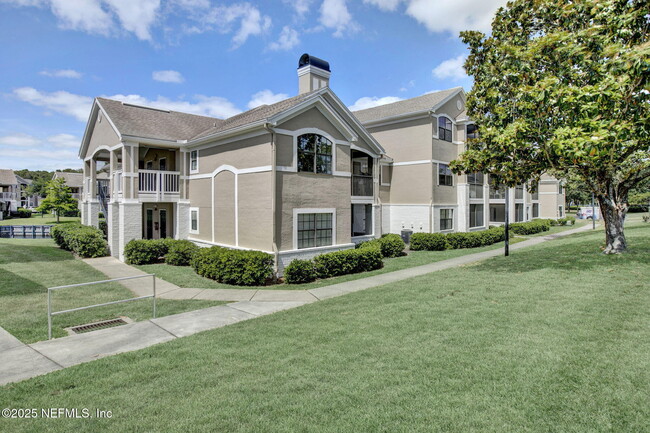 Primary Photo - 700 Boardwalk Dr