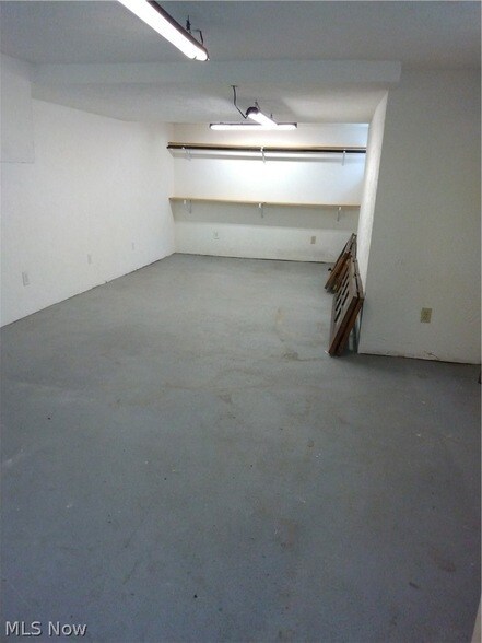 Building Photo - 171 Woodbine Ave SE