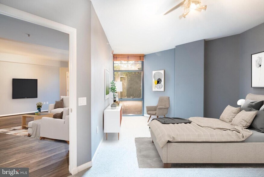 Building Photo - 1021 N Garfield St