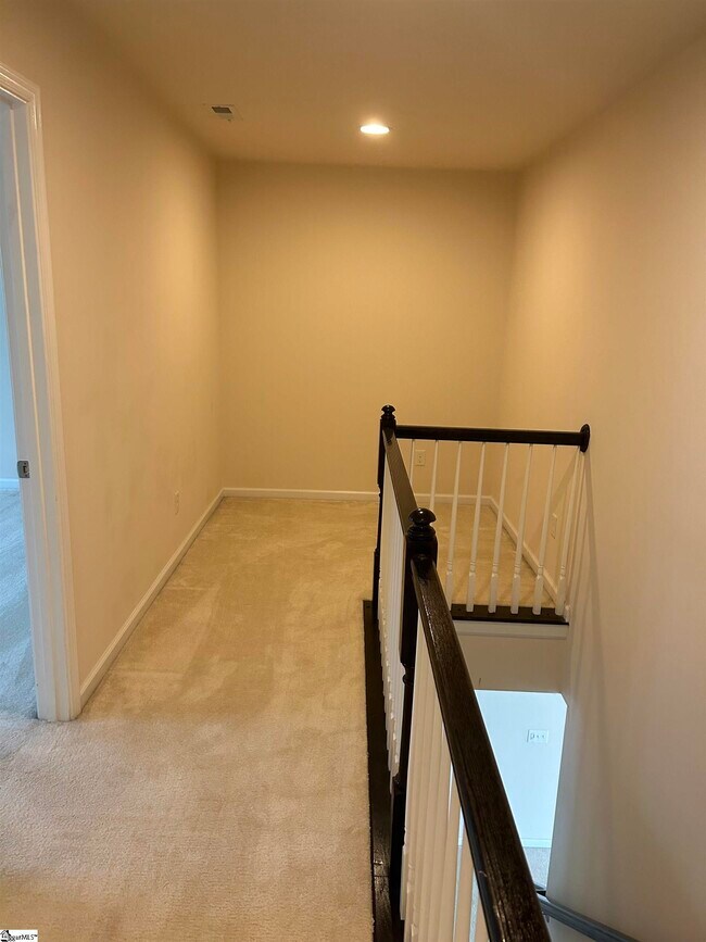 Building Photo - 129 Middleby Way