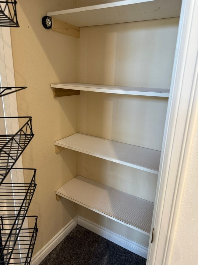 Building Photo - 1Bd/1Ba Mercer Island Condo