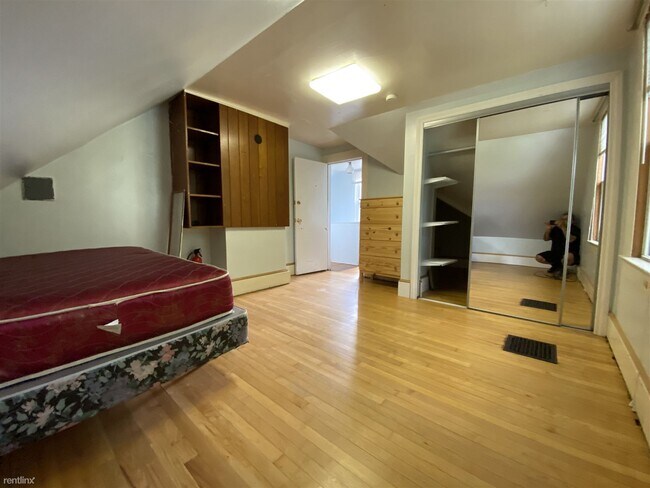 Building Photo - 7 br, 2 bath House - 516 Walnut St 516 Walnut