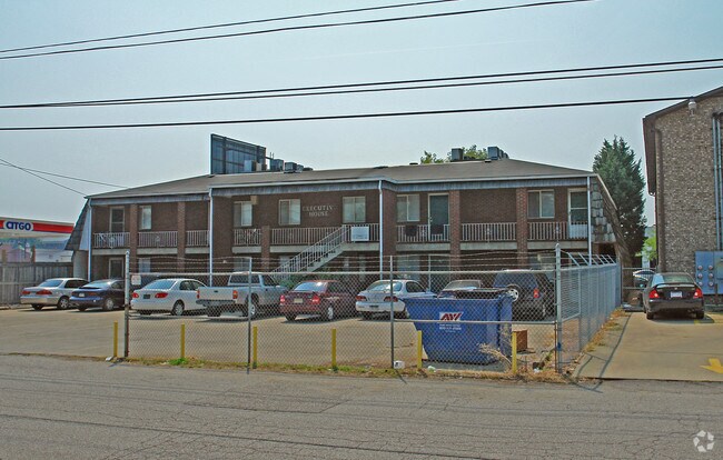 Primary Photo - Executive House