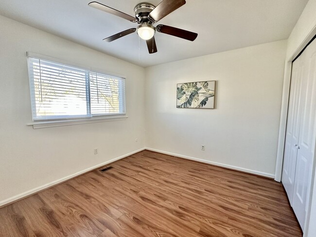 Building Photo - Updated & READY NOW!! A 3-Bedroom Great Neck Home! Excellent Schools! All Appliances Convey!