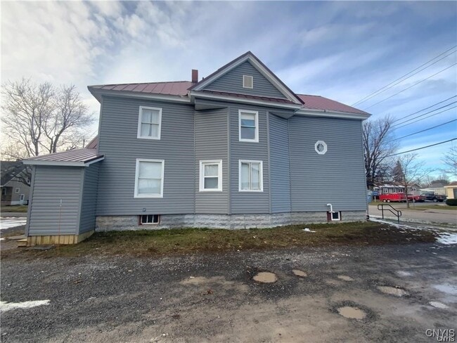 Building Photo - 1628 State St