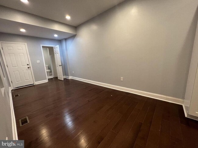 Building Photo - 1607 E Biddle St