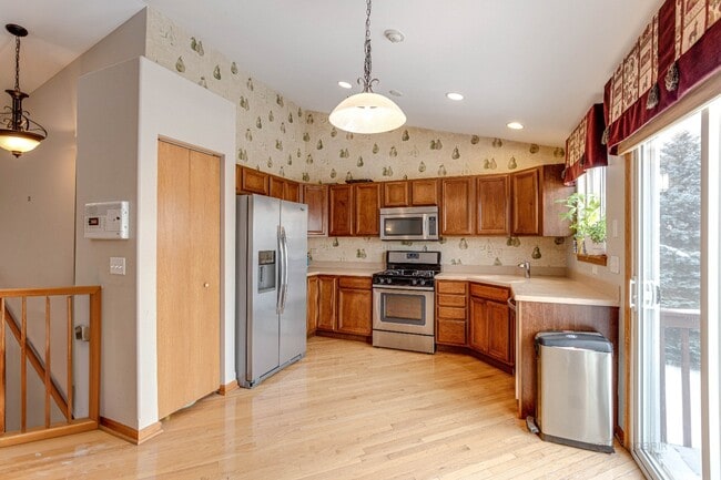 Building Photo - 2913 Saganashkee Ln