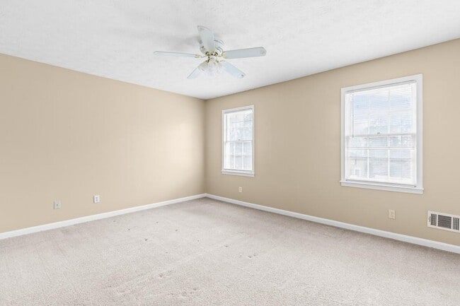 Building Photo - 375 Dixie Ct