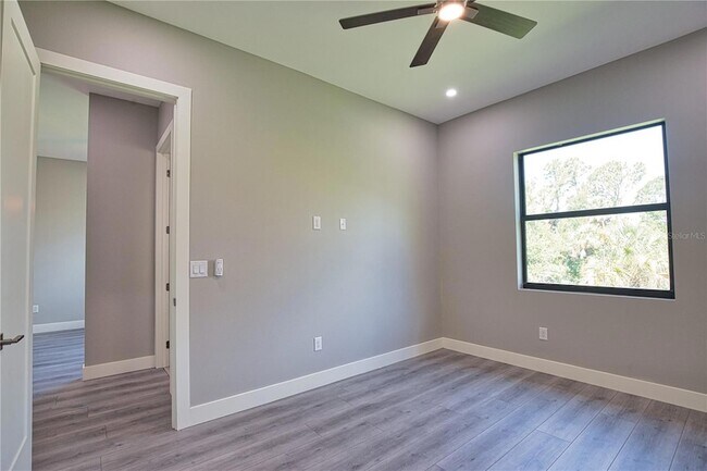 Building Photo - 3637 Petunia Terrace
