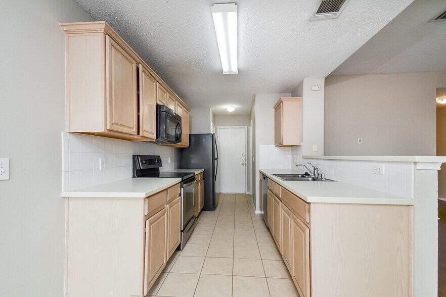 Building Photo - 3309 Teasbend Ct