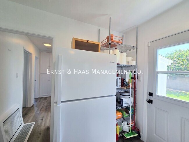 Building Photo - 2814 Candlewood St