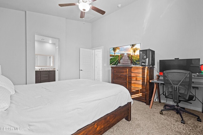 Building Photo - 14936 Tierra Haven Ave