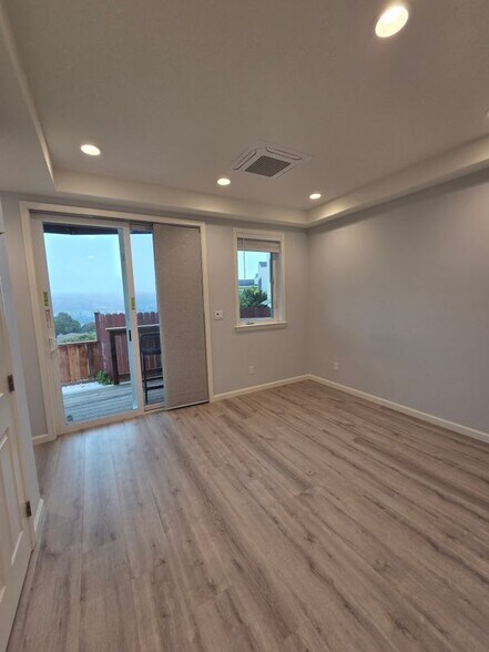 Building Photo - 645 Gellert