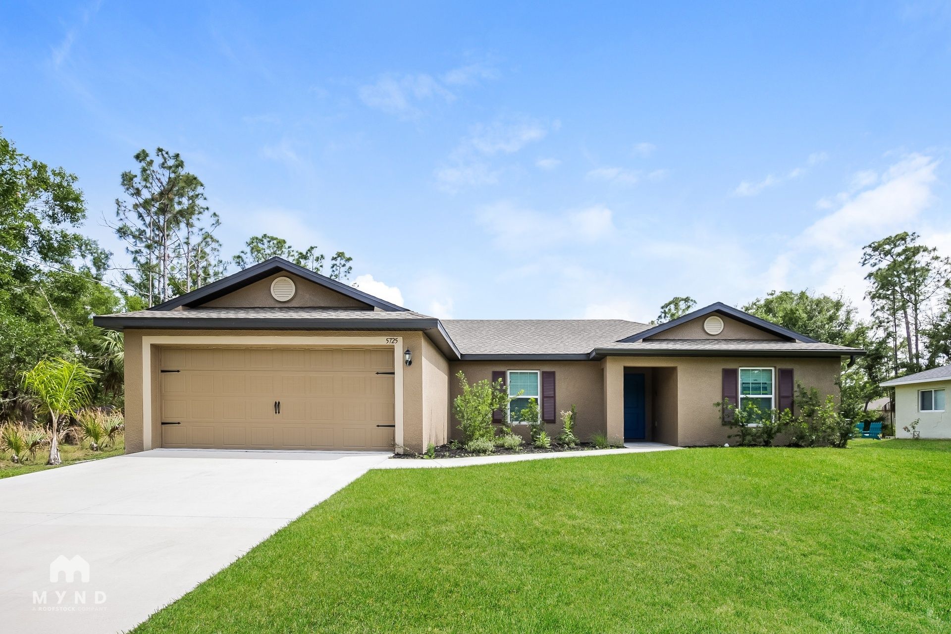 Building Photo - 5725 Centro Ave