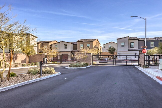 Building Photo - 4463 Honey Hls Ave