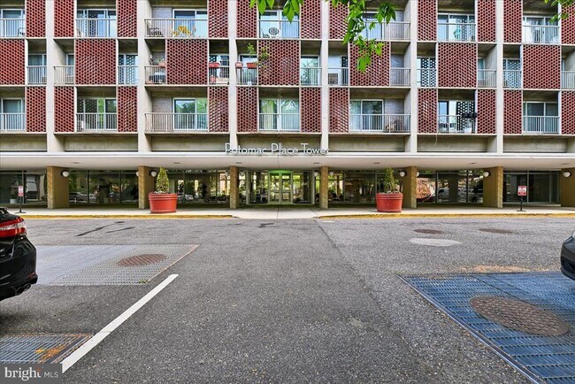 Building Photo - 800 4th St SW