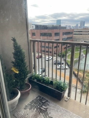 Building Photo - 8 Museum Way