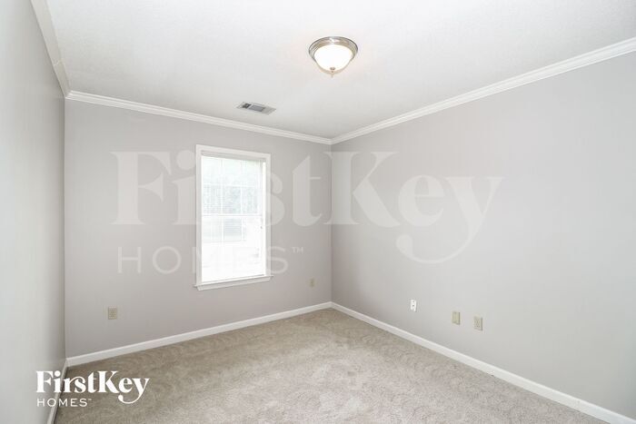 Building Photo - 726 Silver Sands Dr