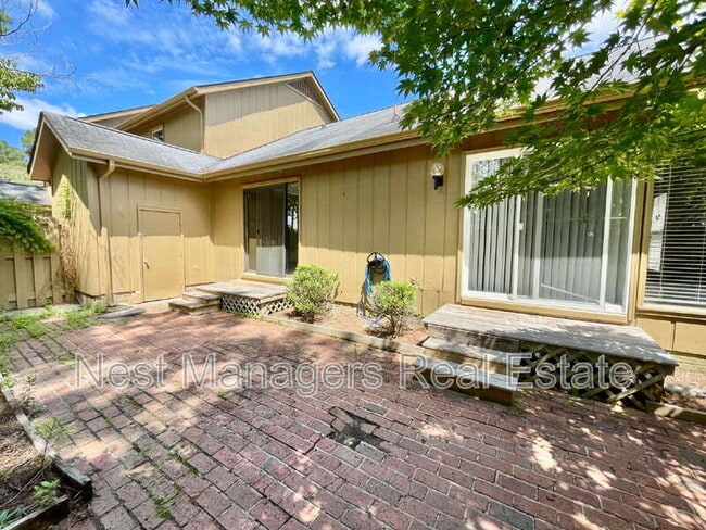 Building Photo - 4609 Fen Ct