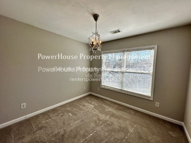 Building Photo - 2403 Walnut Tree Ln