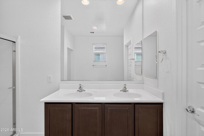 Building Photo - 293 Salali Trail