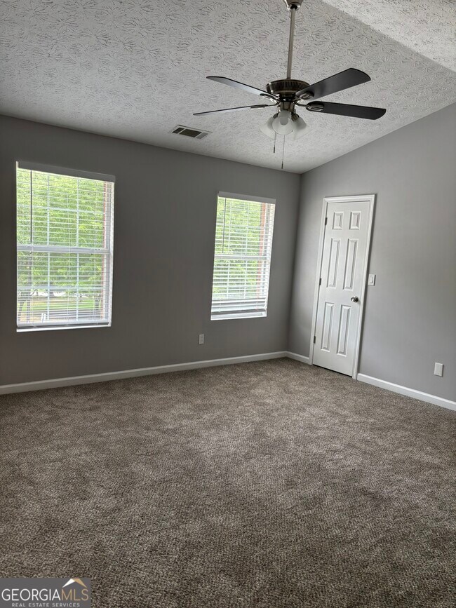 Building Photo - 5739 Windfall Ln