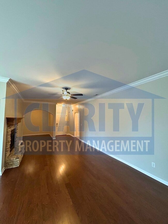 Building Photo - Beautiful 3-bedroom home!