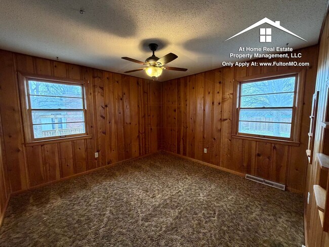 Building Photo - 1803 N School Blvd