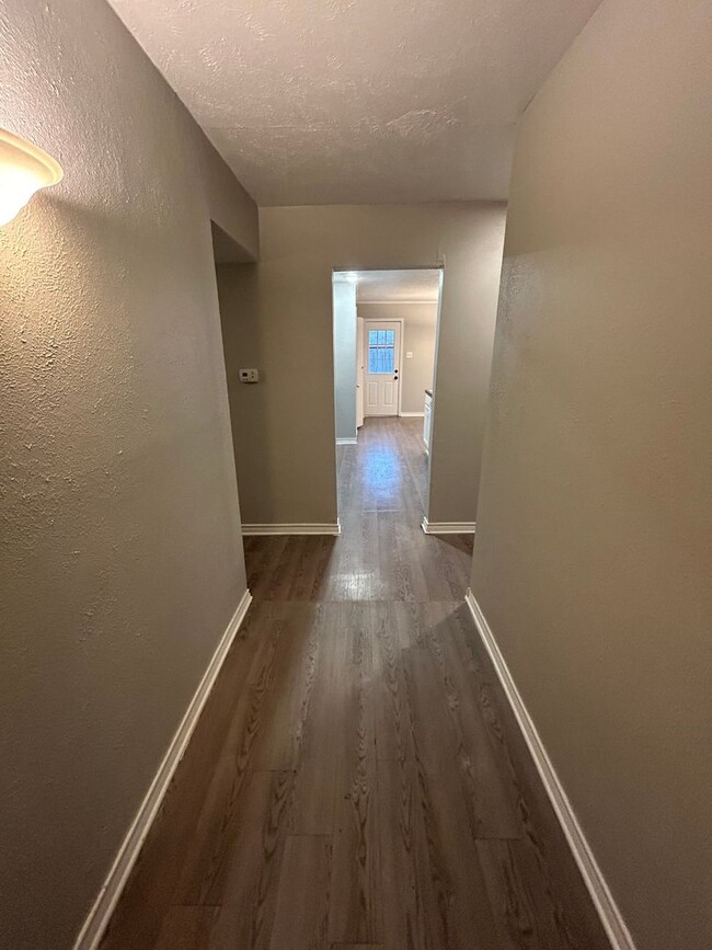 Building Photo - A hassle-free lifestyle