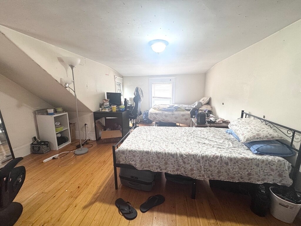 Building Photo - 81 Boylston St