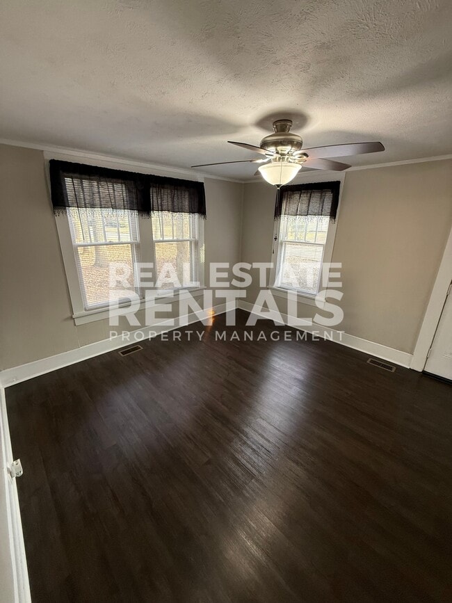 Building Photo - 1036 Glendale Ave