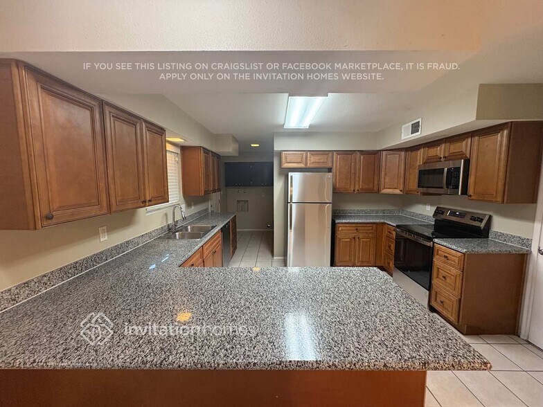 Building Photo - 4220 W Mission Ln