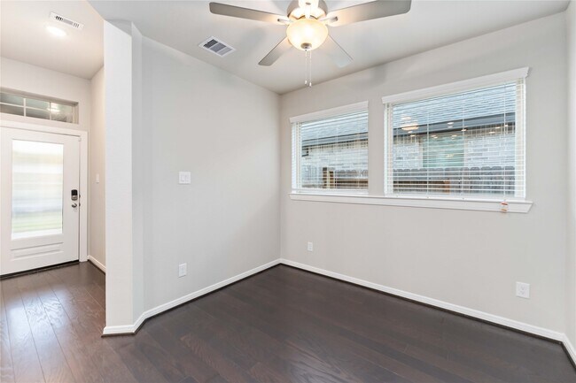 Building Photo - 7334 Lake Arrowhead Ln