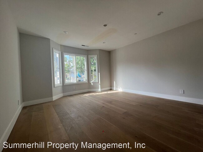 Building Photo - 4 br, 3 bath House - 215 Verano Drive