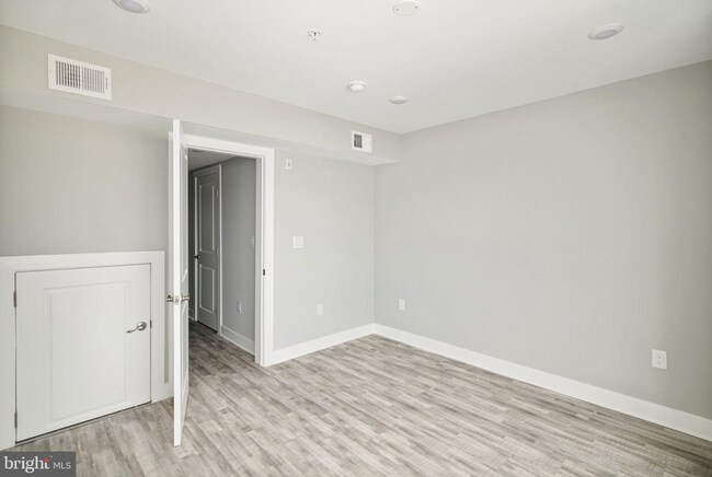 Building Photo - 1443 N 8th St